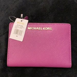 Michael Kors Jet Set Travel MD Card Case Wallet